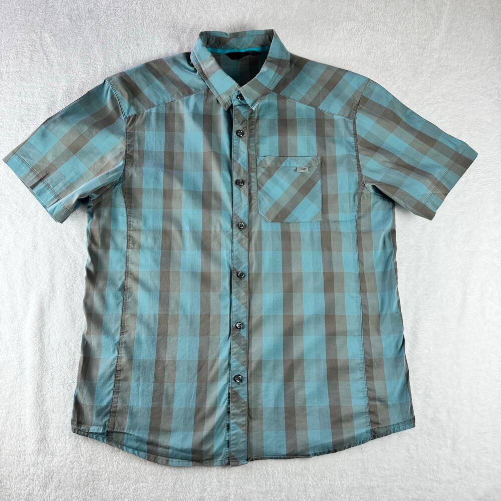 Arc’teryx Men’s Plaid Button Up Shirt Blue Gray Outdoor Hiking Short Sleeve - Picture 2 of 14